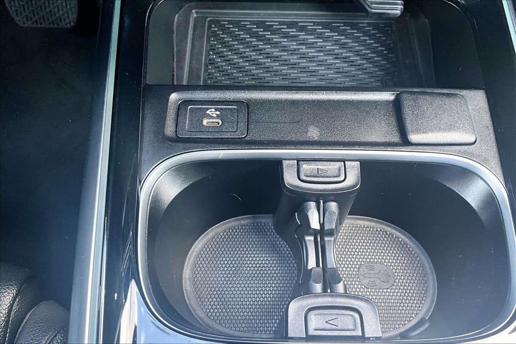 Used 2025 Mercedes-Benz GLA 250 image 34