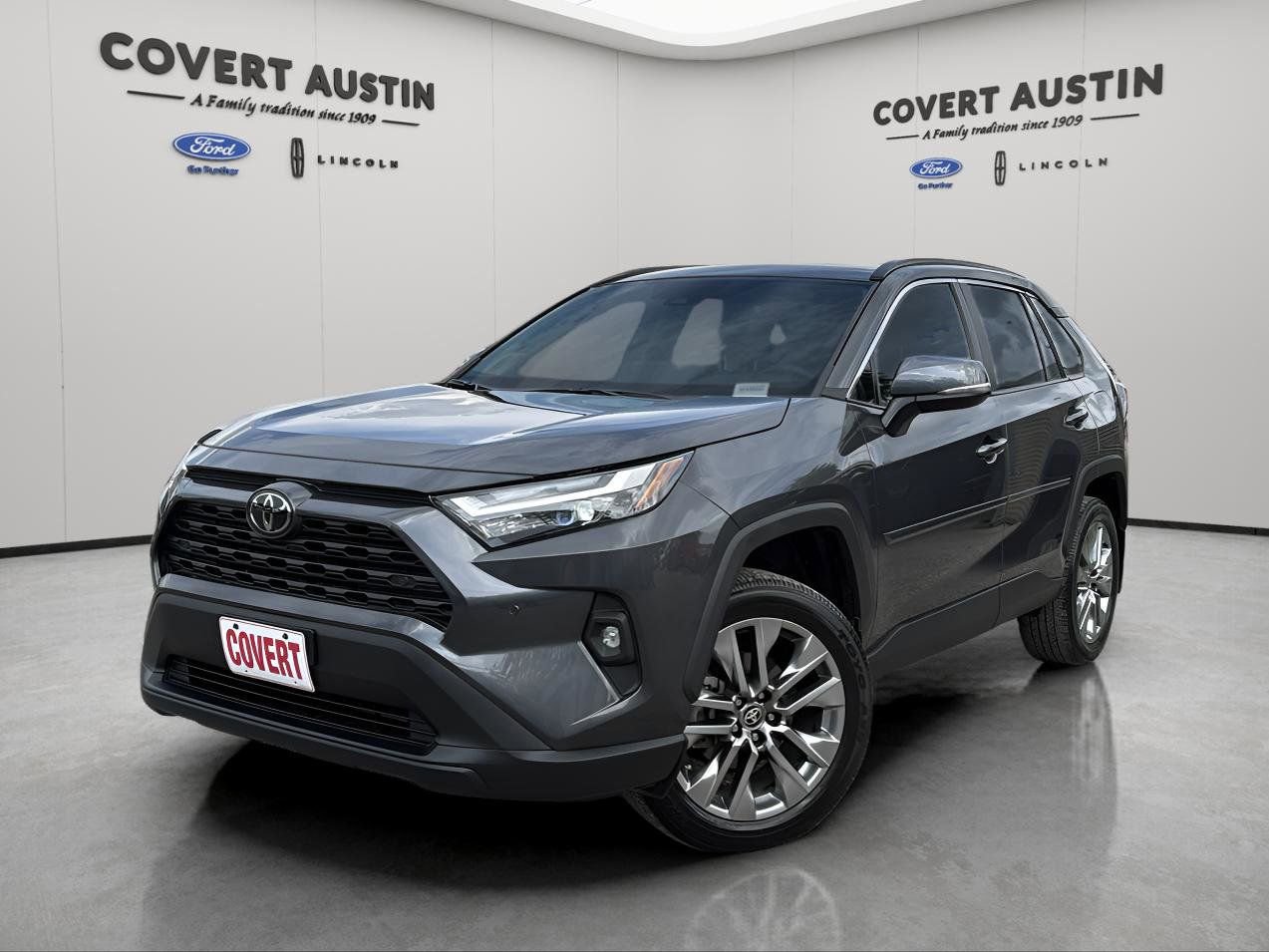 Used 2024 Toyota RAV4 XLE Premium image 1