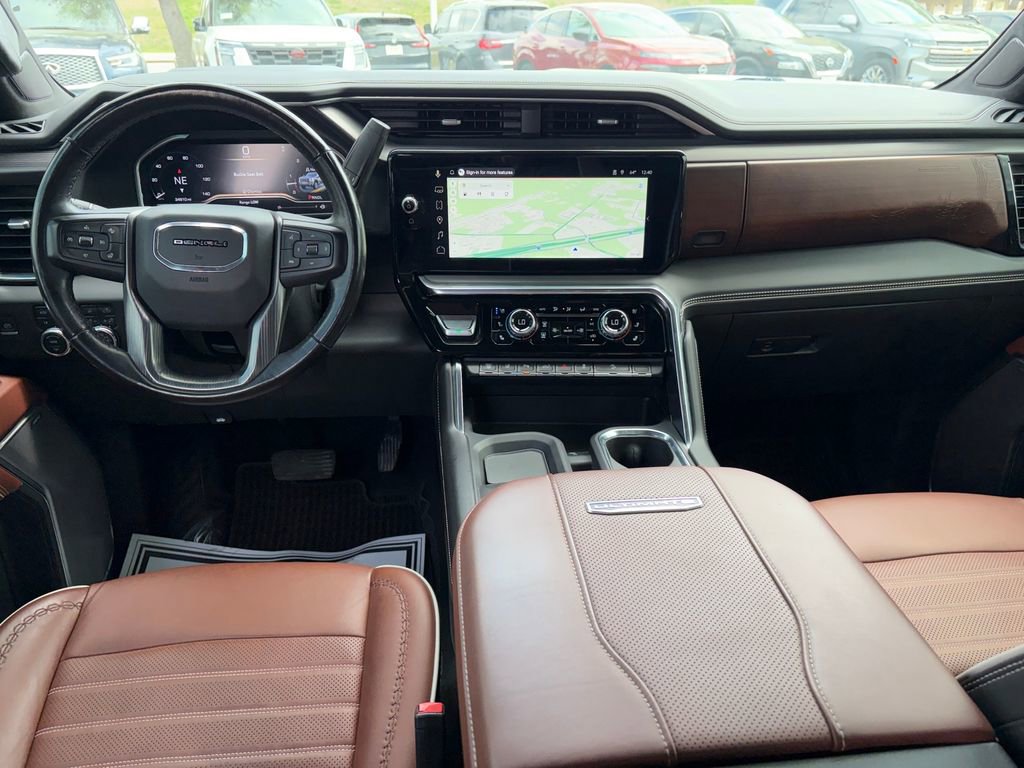 Used 2024 GMC Sierra 3500 Denali Ultimate AWD/4WD image 22