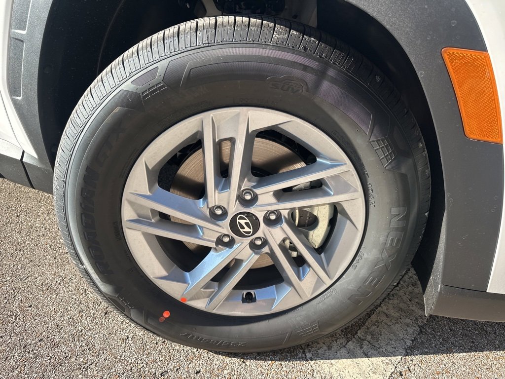 New 2026 Hyundai Tucson SE image 11