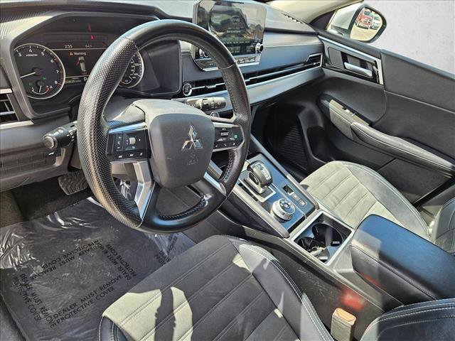 Used 2024 Mitsubishi Outlander SE FWD image 10
