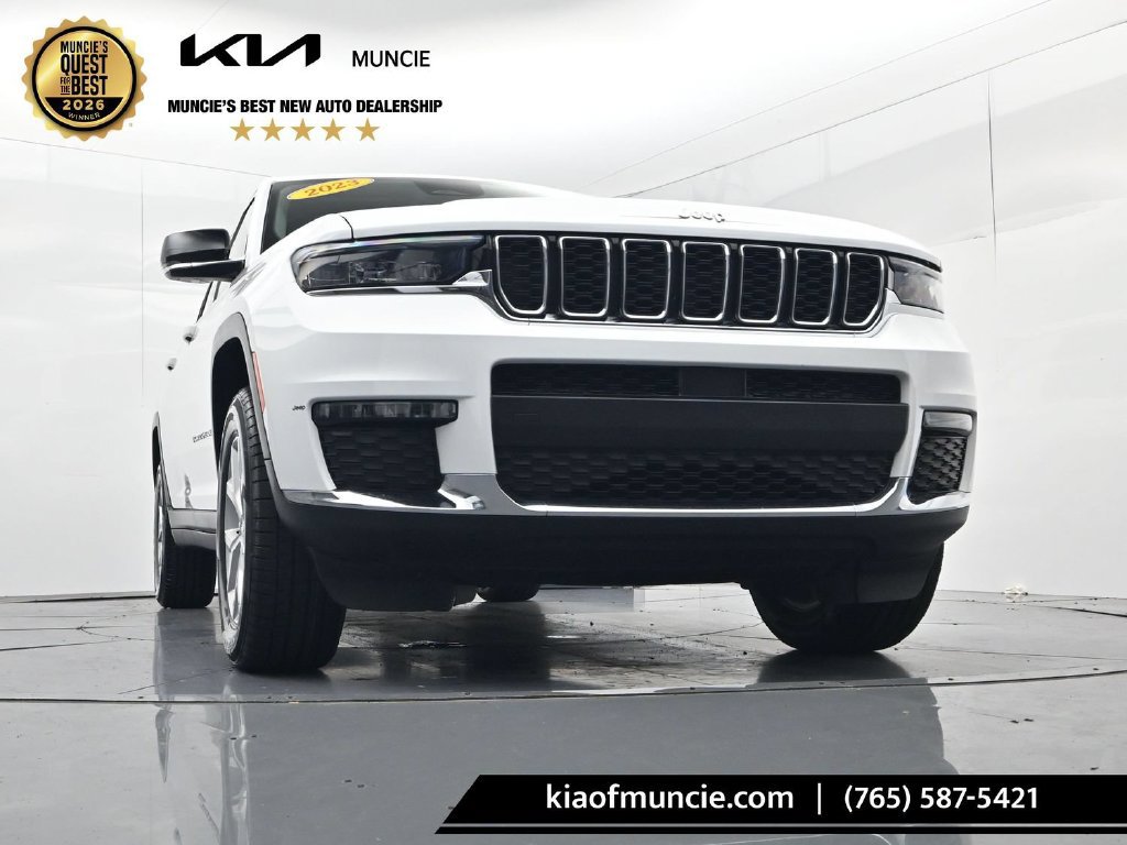Used 2023 Jeep Grand Cherokee L Limited AWD/4WD image 47