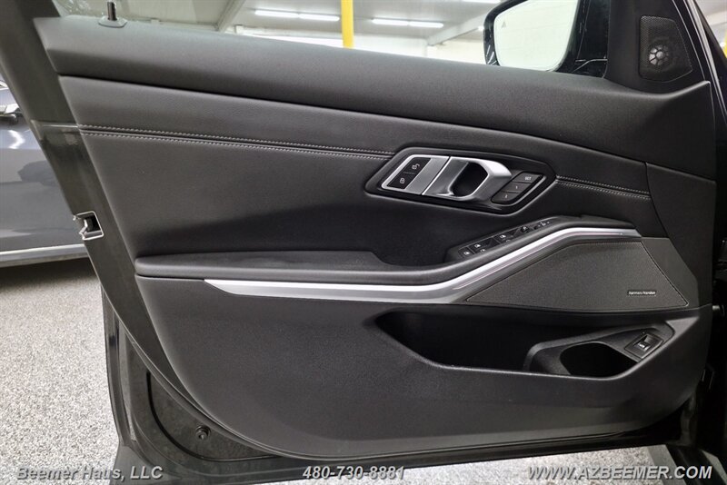 Used 2023 BMW 330i Sedan w/ M Sport Package RWD image 17