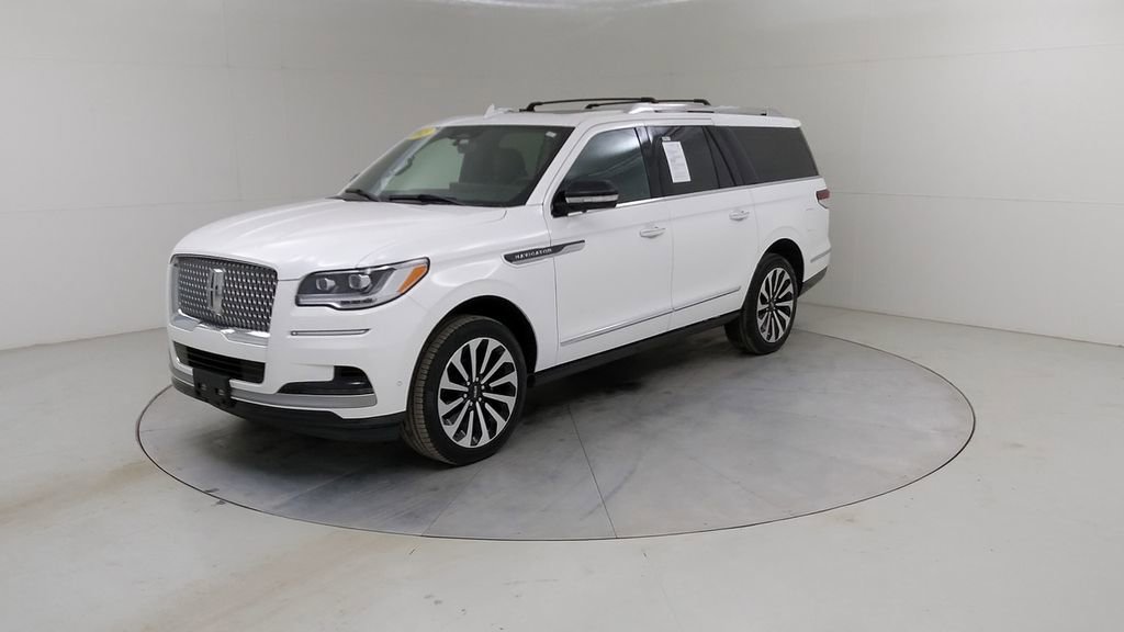 Used 2023 Lincoln Navigator L Reserve w/ Equipment Group 201A image 22