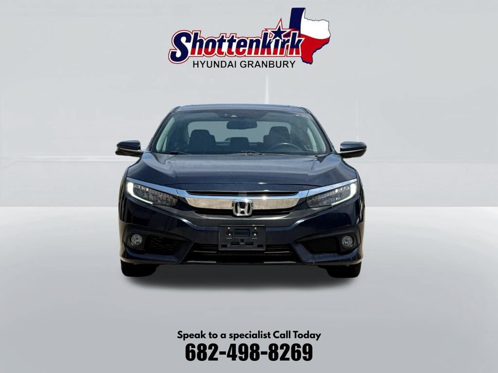 Used 2016 Honda Civic Touring image 2