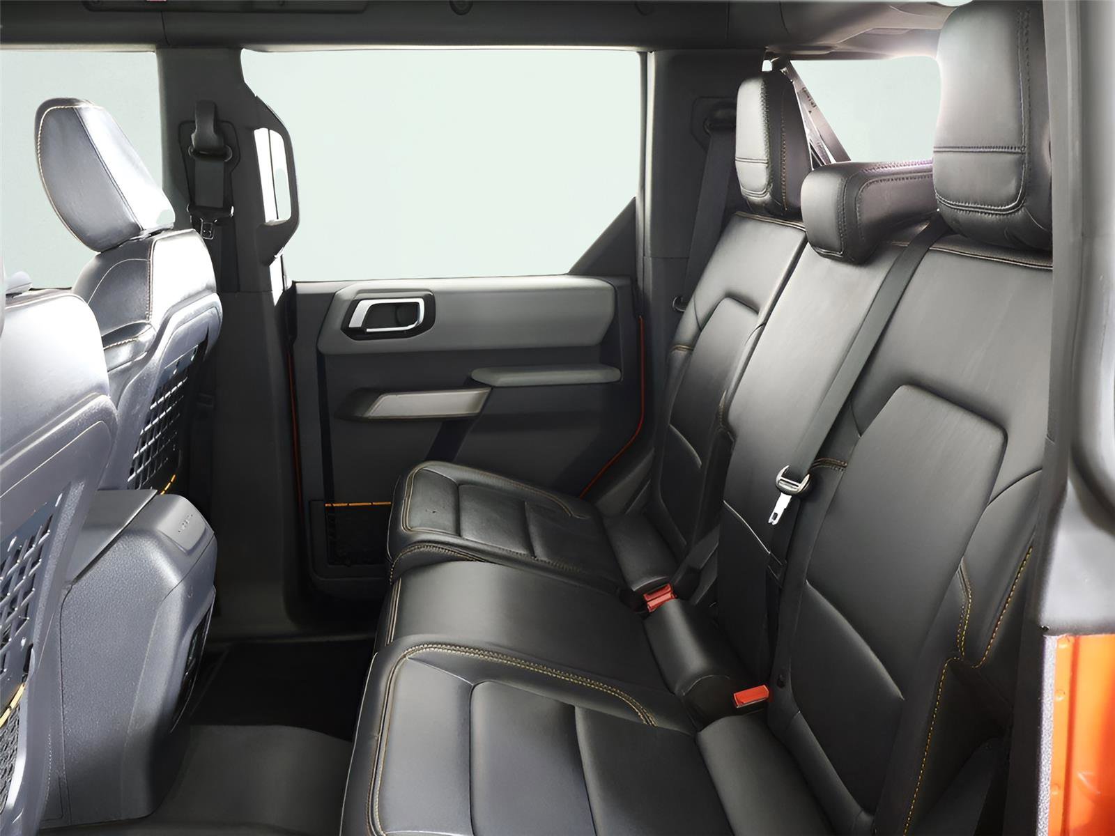 Used 2023 Ford Bronco Badlands image 28