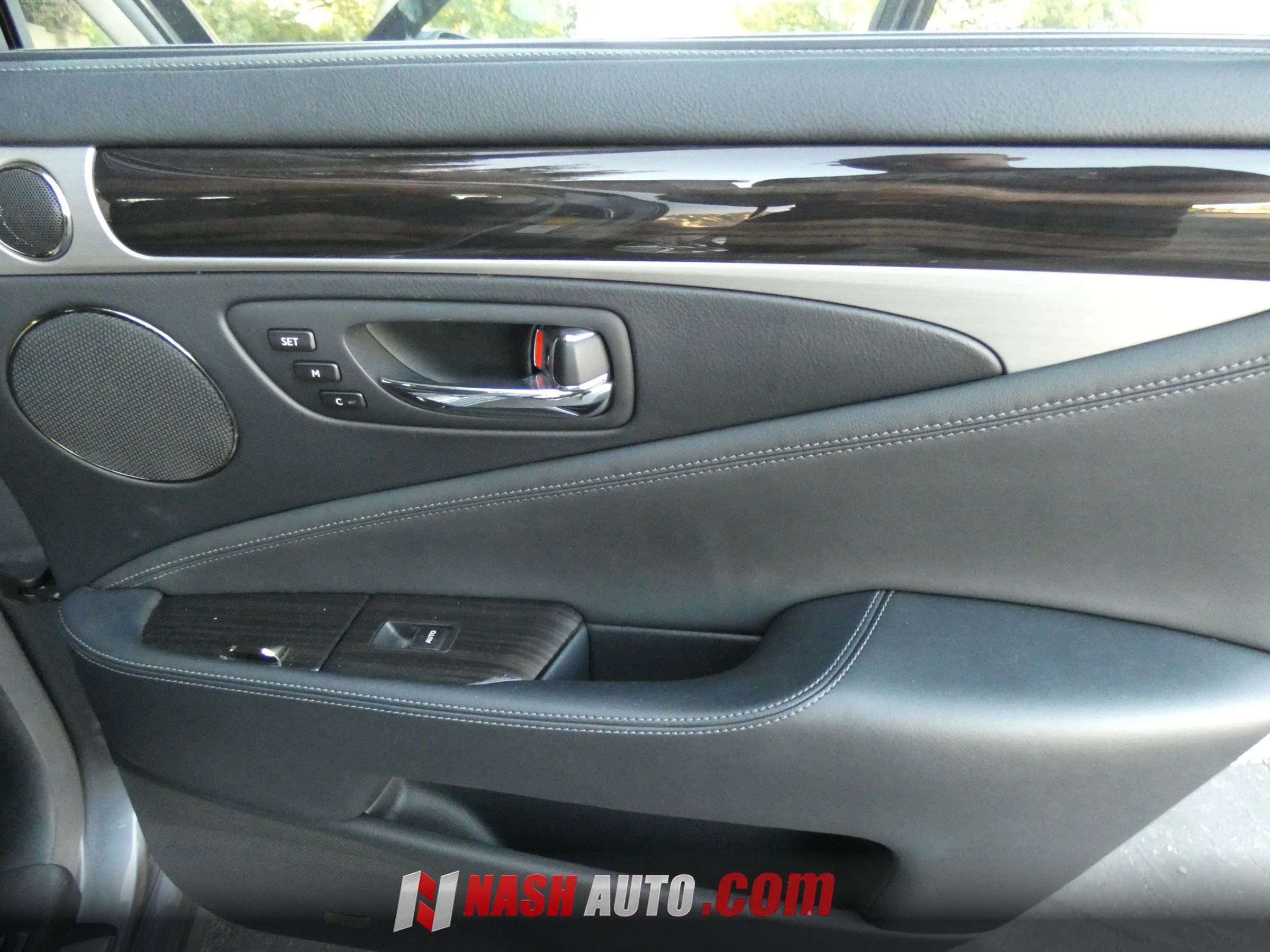 Used 2013 Lexus LS 460 w/ Ultra Luxury Pkg RWD image 43