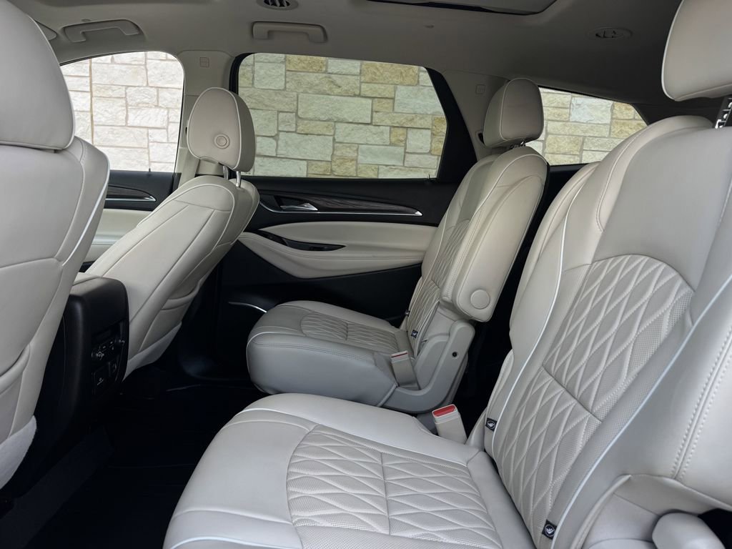 Used 2023 Buick Enclave Avenir FWD image 31