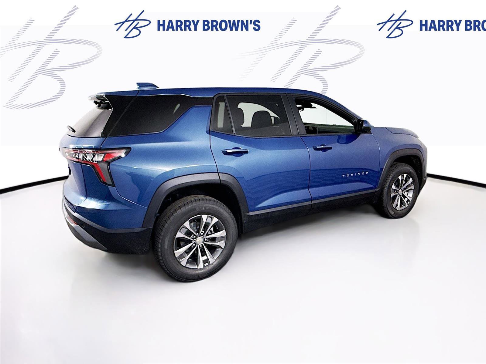 New 2026 Chevrolet Equinox LT w/ Convenience Package II image 32