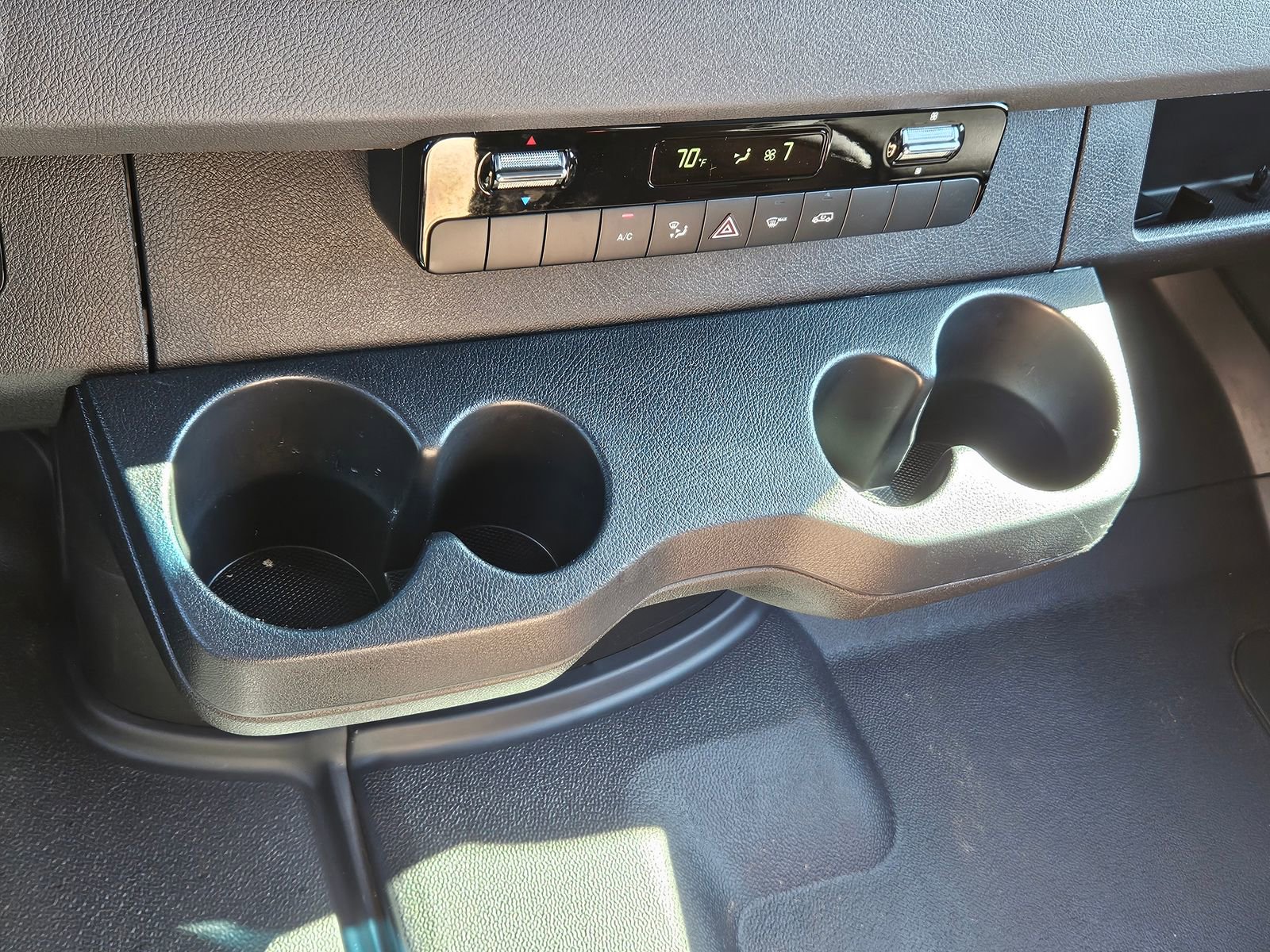 Used 2024 Mercedes-Benz Sprinter 3500 image 26