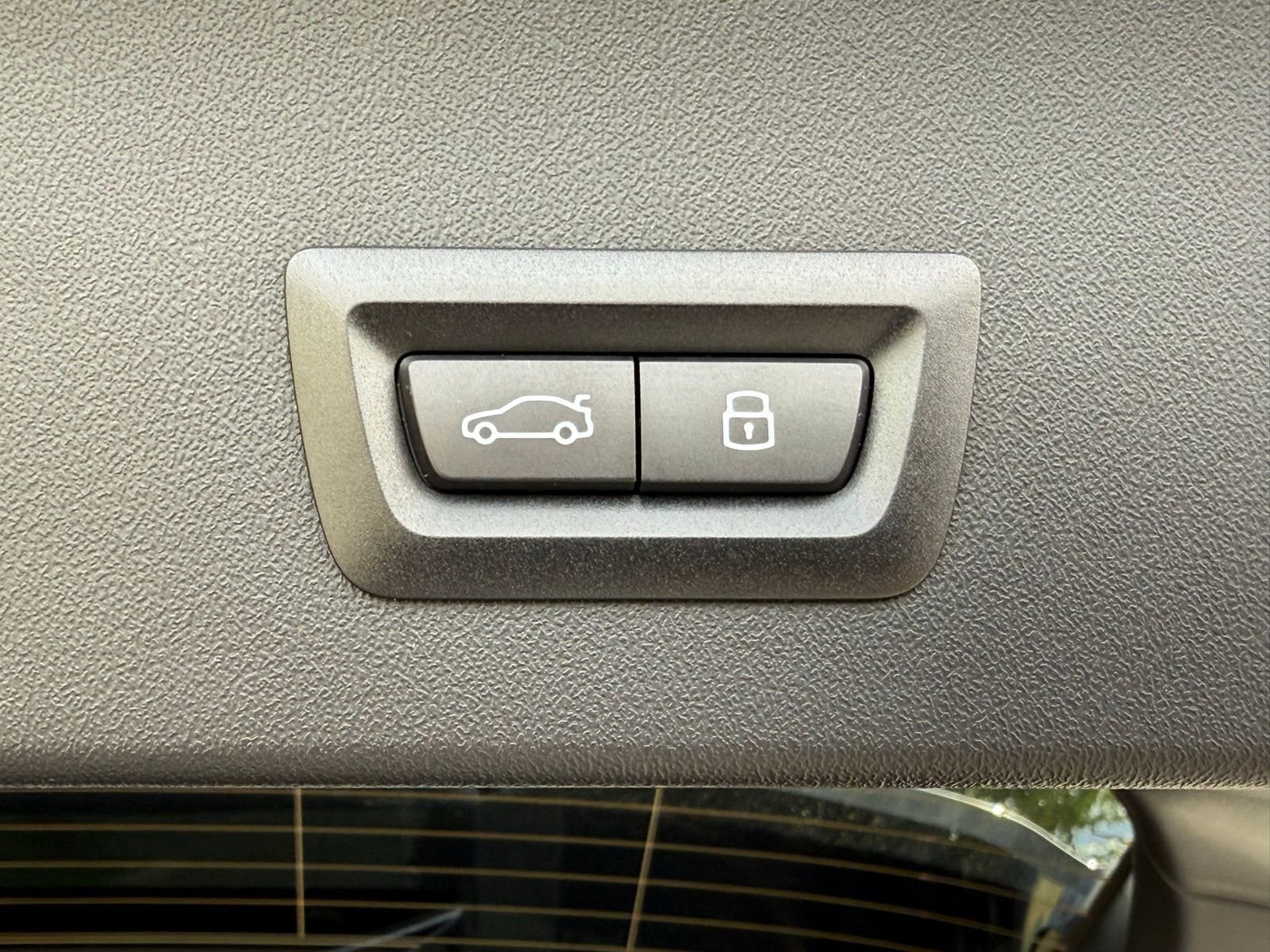 Used 2025 BMW X3 xDrive30i w/ Premium Package image 18