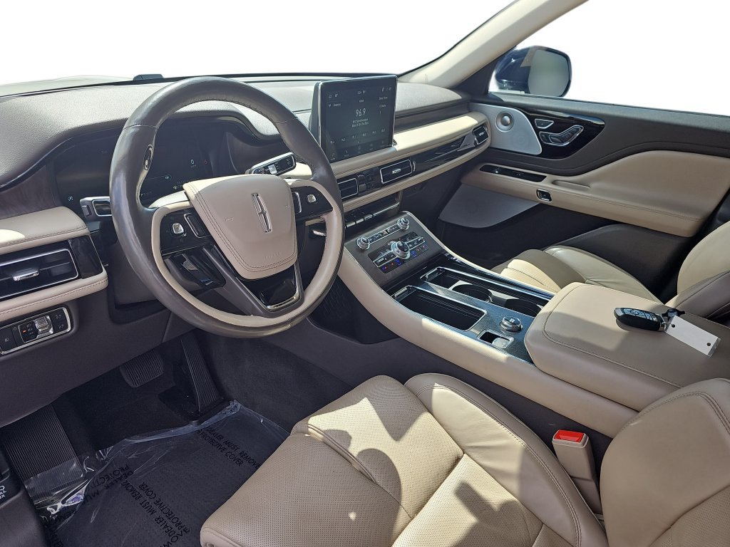 Used 2022 Lincoln Aviator Reserve w/ Equipment Group 201A AWD/4WD image 16