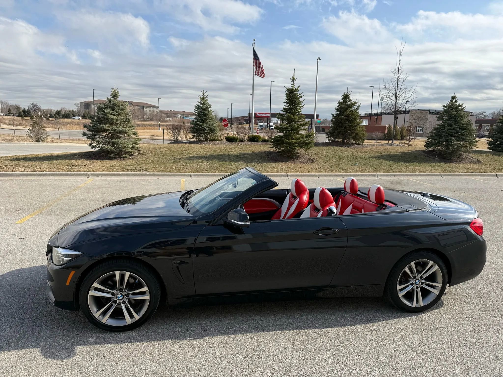 Used 2019 BMW 430i xDrive 430i xDrive Convertible 2D w/ Executive Package image 2