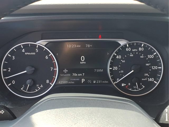 Used 2025 Nissan Rogue SV FWD image 12