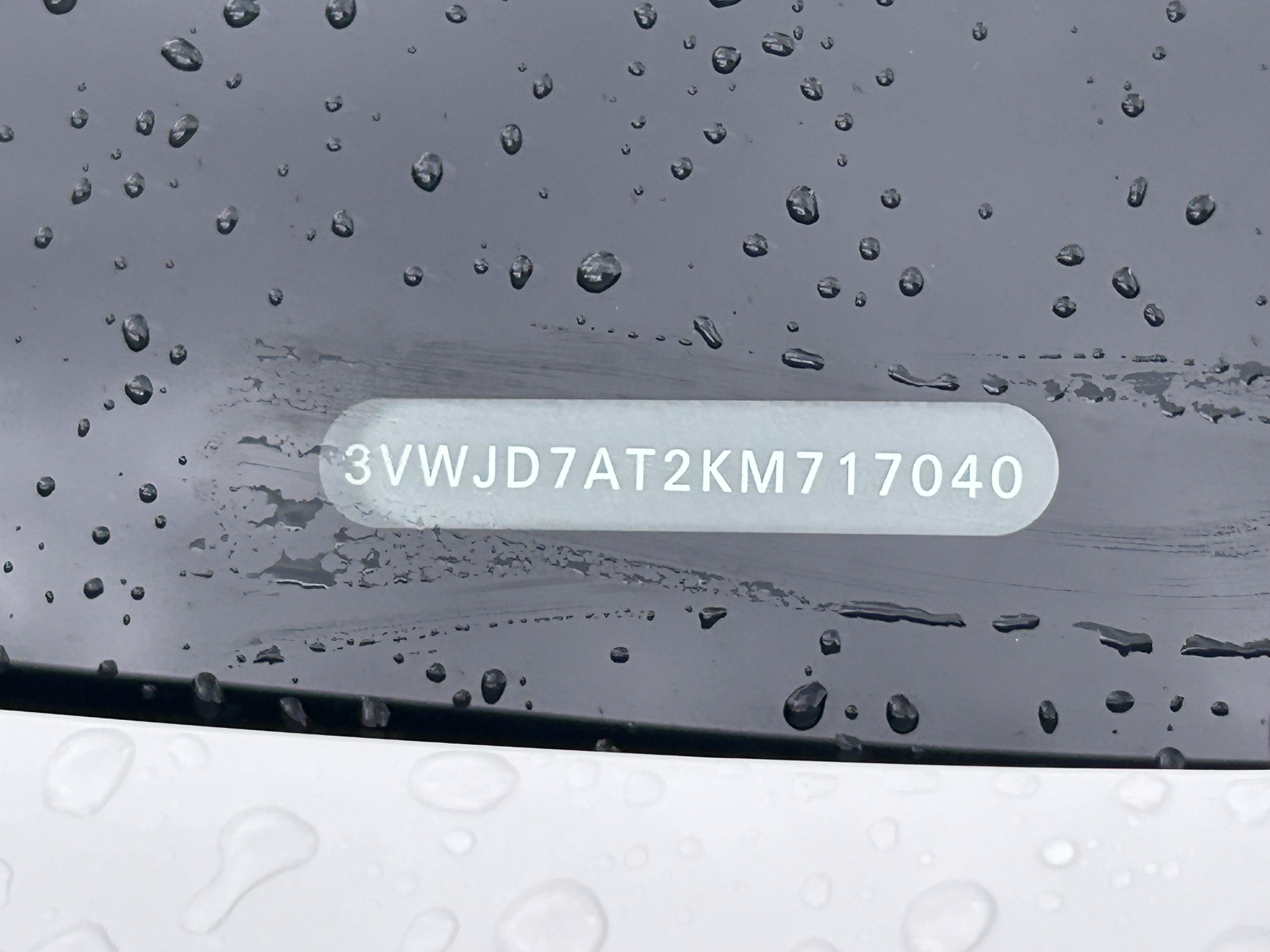 Used 2019 Volkswagen Beetle 2.0T SE FWD image 30
