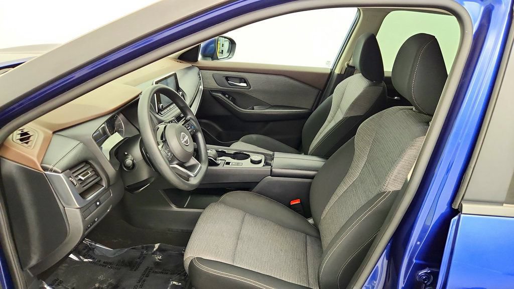 Used 2023 Nissan Rogue SV AWD/4WD image 19