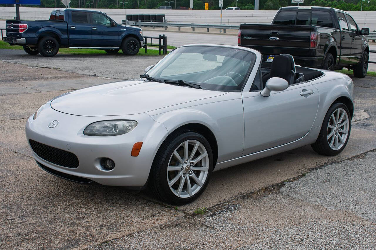 Used 2008 MAZDA MX-5 Miata Touring RWD image 2