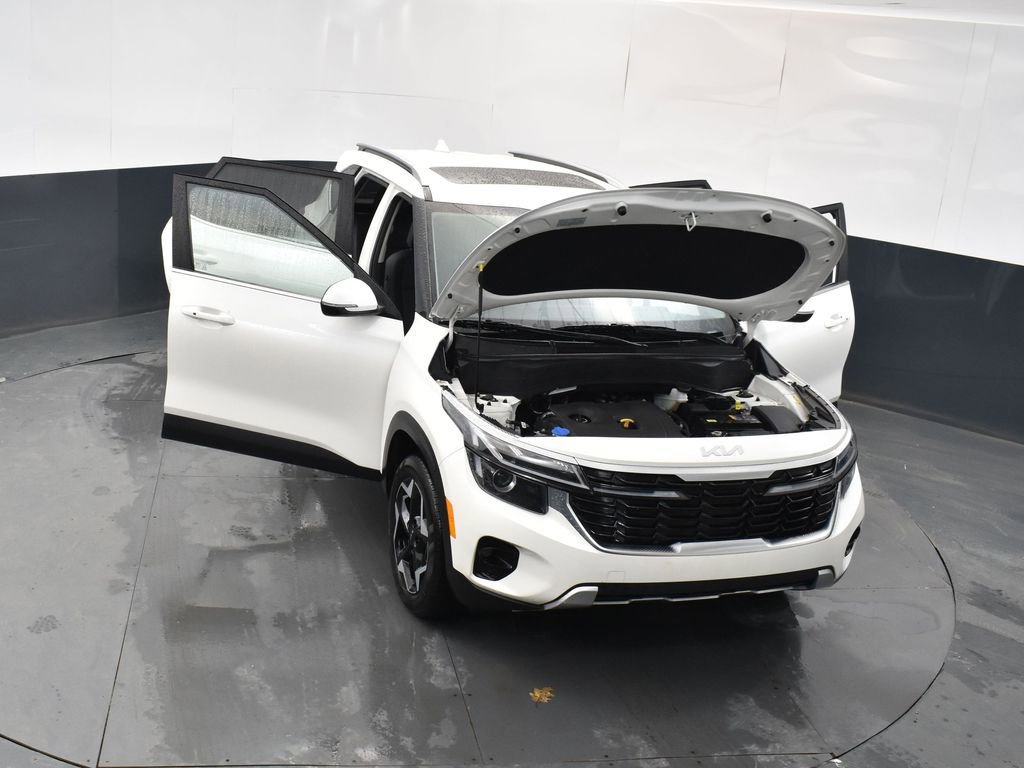 Used 2024 Kia Seltos EX image 21