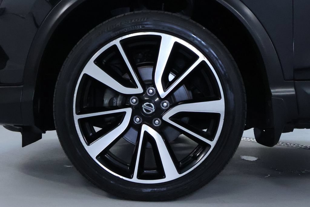 Used 2018 Nissan Rogue Sport SL w/ SL Premium Package AWD/4WD image 34