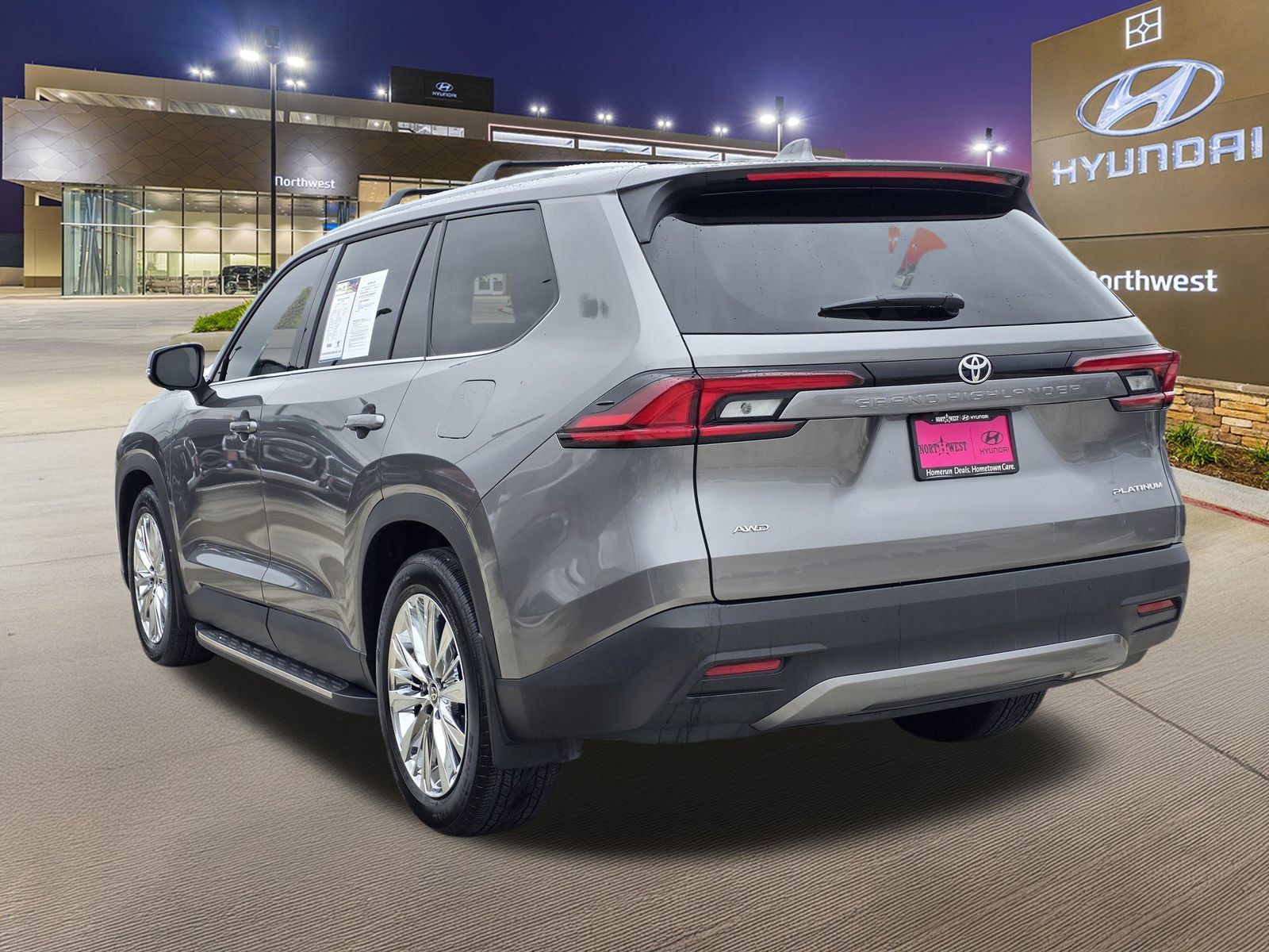 Used 2026 Toyota Grand Highlander AWD image 9