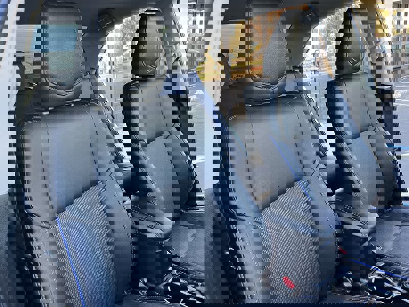 Used 2017 Toyota Corolla SE image 28