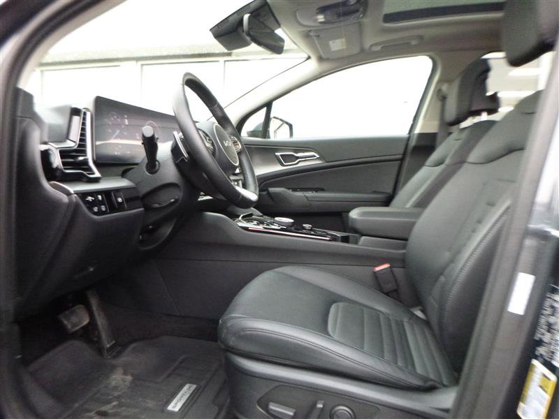 Used 2025 Kia Sportage SX Prestige image 5