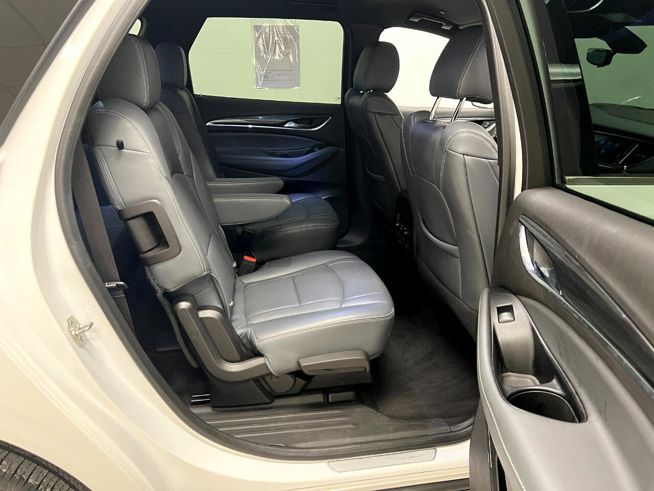 Used 2024 Buick Enclave Premium image 26