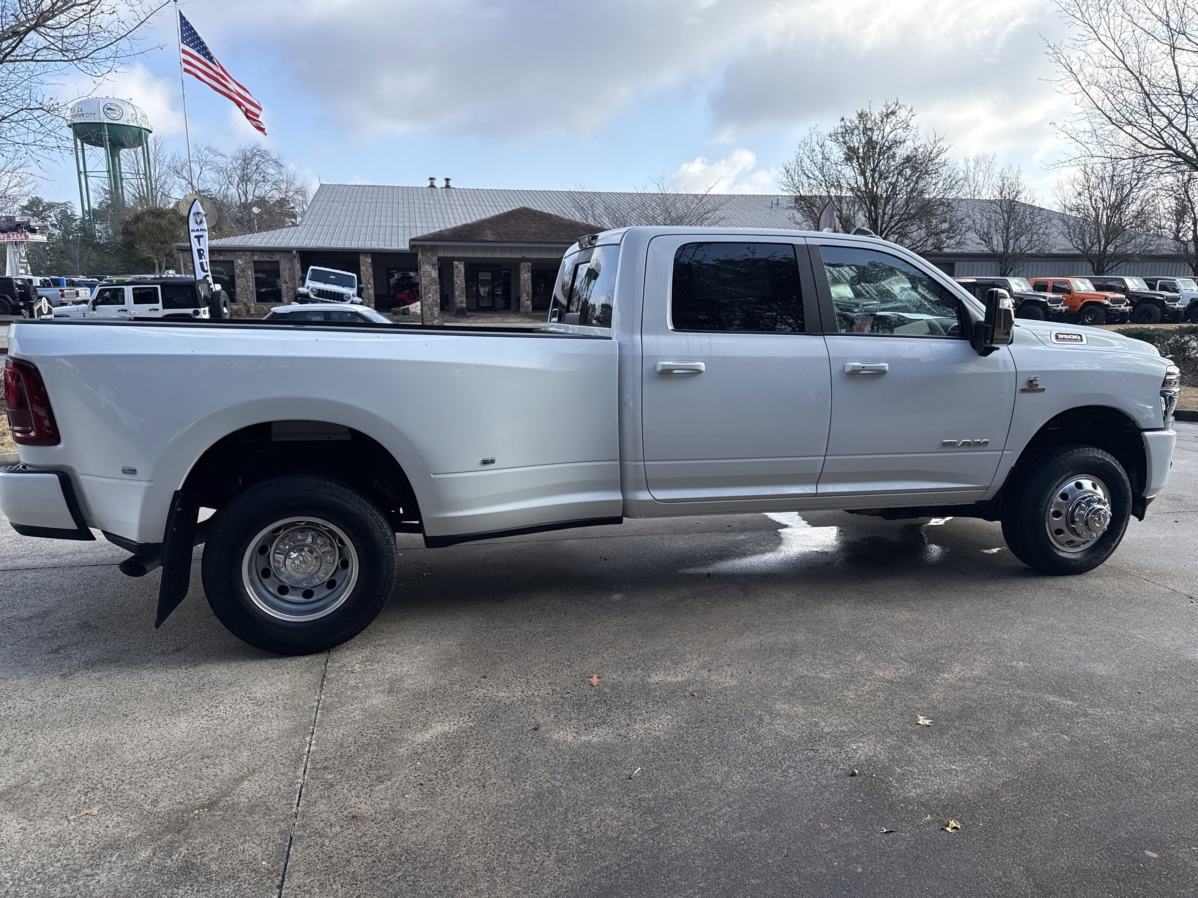 New 2025 RAM 3500 Laramie w/ Towing Technology Group image 8
