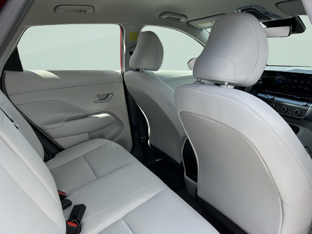New 2027 Hyundai Kona SE FWD image 21
