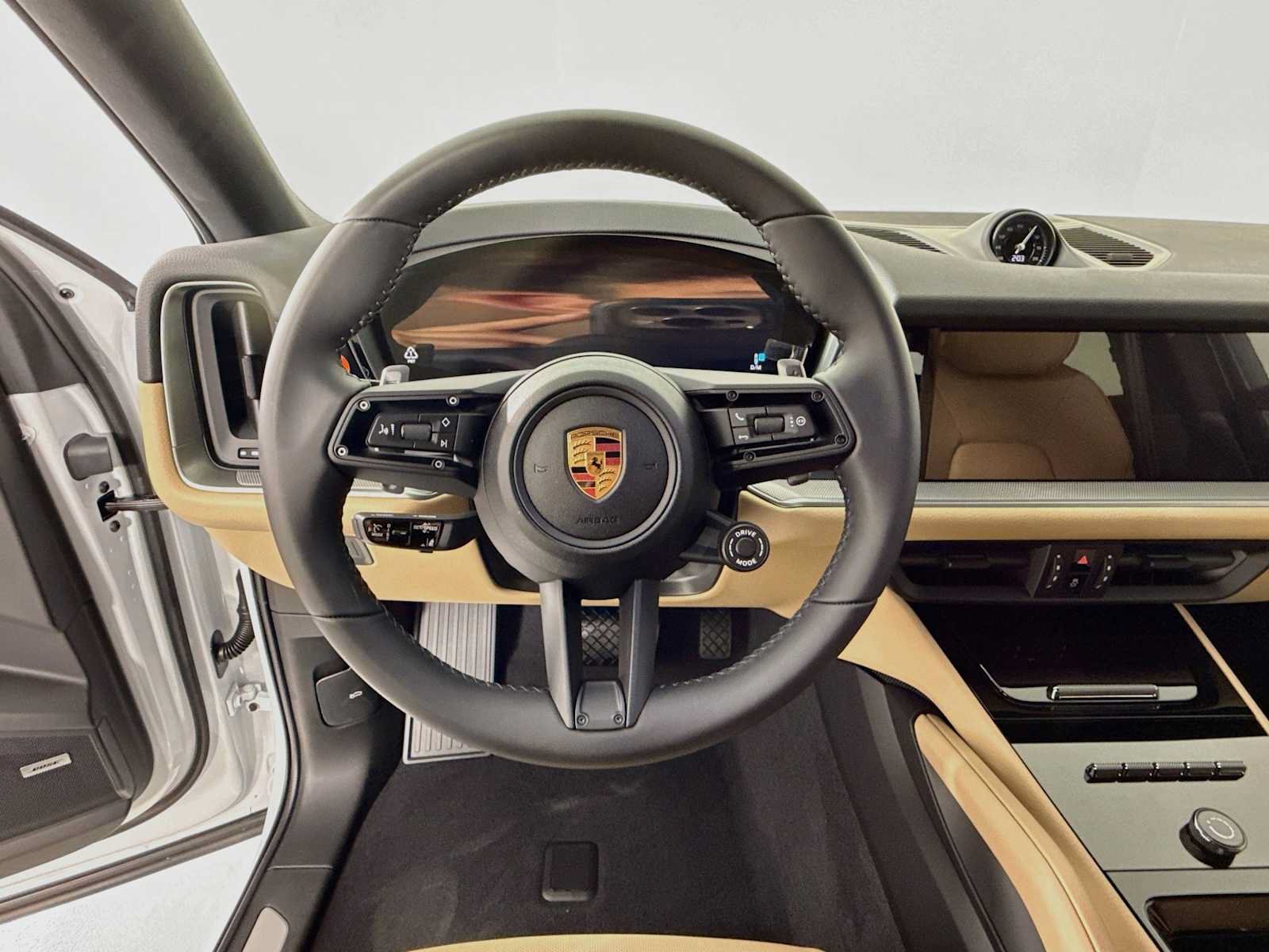 New 2026 Porsche Cayenne Coupe AWD/4WD image 15