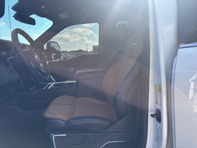 Used 2024 Ford F350 Platinum w/ FX4 Off-Road Package AWD/4WD image 9