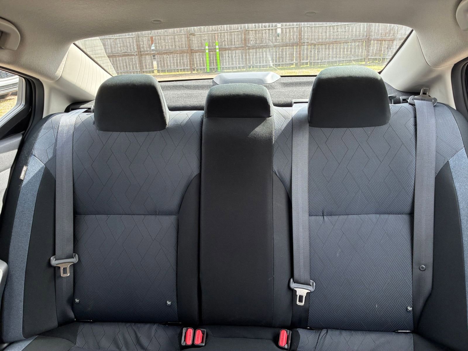 Used 2025 Nissan Versa SV image 30