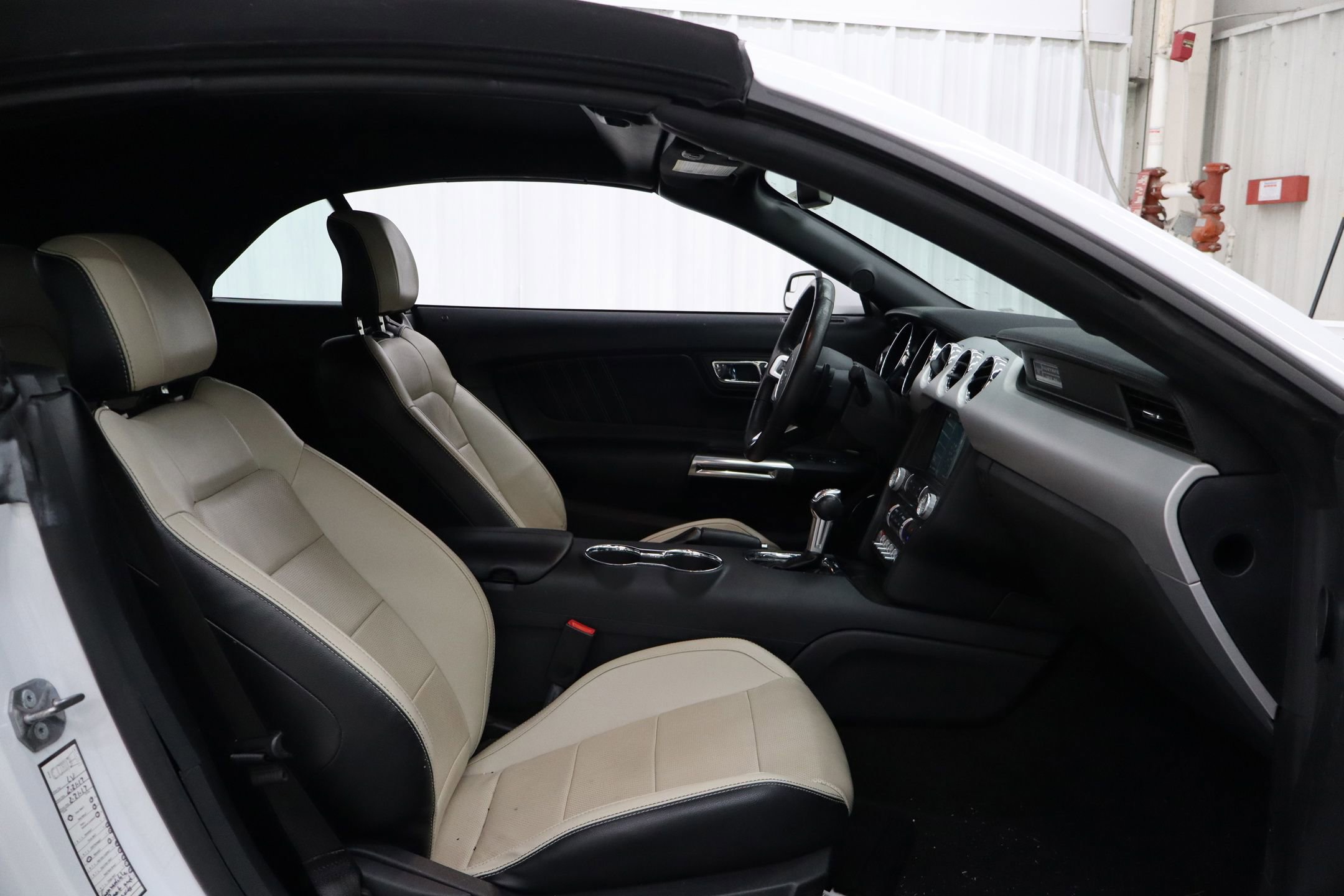 Certified 2017 Ford Mustang Premium image 27