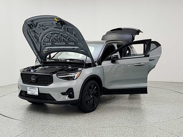 New 2026 Volvo XC40 B5 Ultra w/ Climate Package AWD/4WD image 9