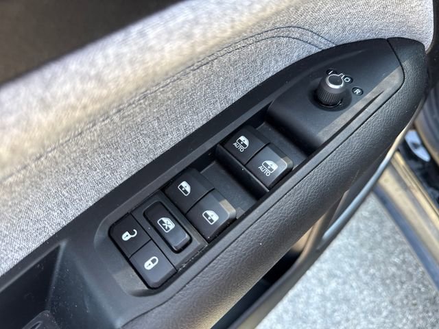 Used 2025 Jeep Compass Sport AWD/4WD image 21