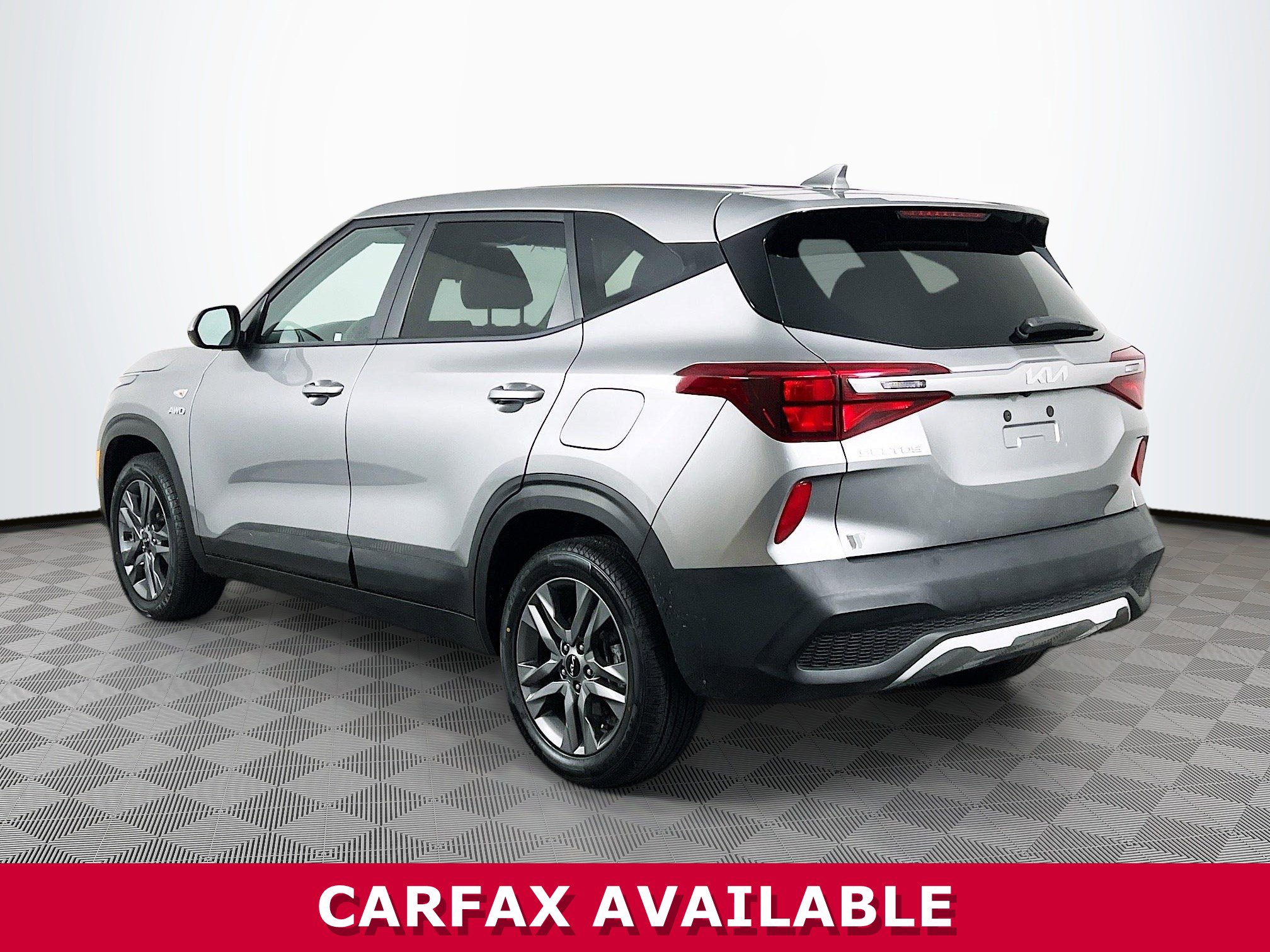 Used 2023 Kia Seltos LX image 27