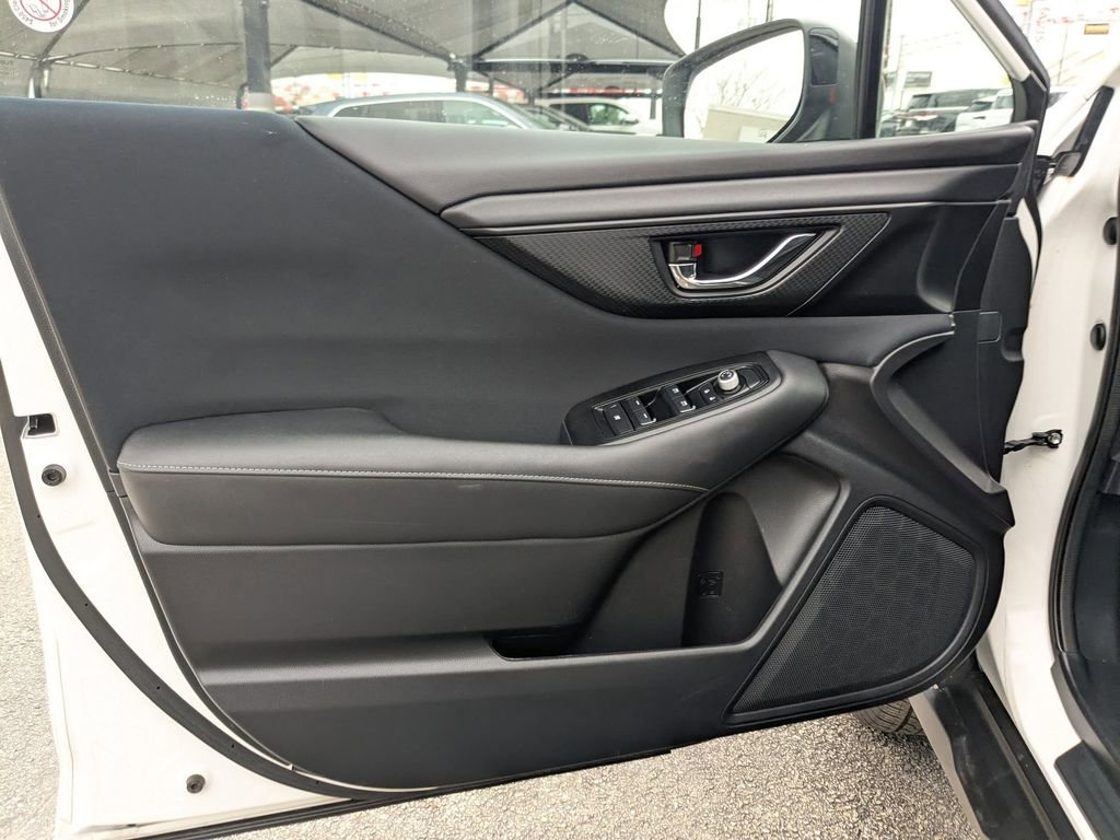 Used 2025 Subaru Outback Premium image 16