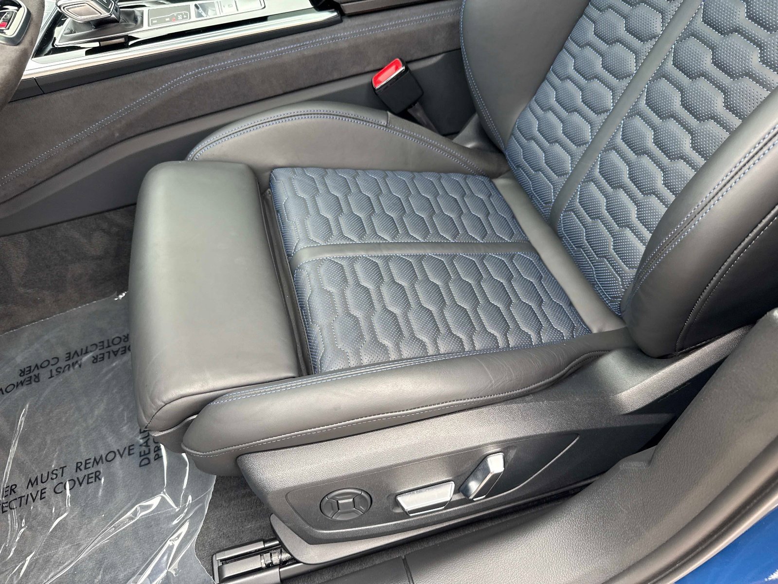 Used 2025 Audi RS 6 performance AWD/4WD image 20