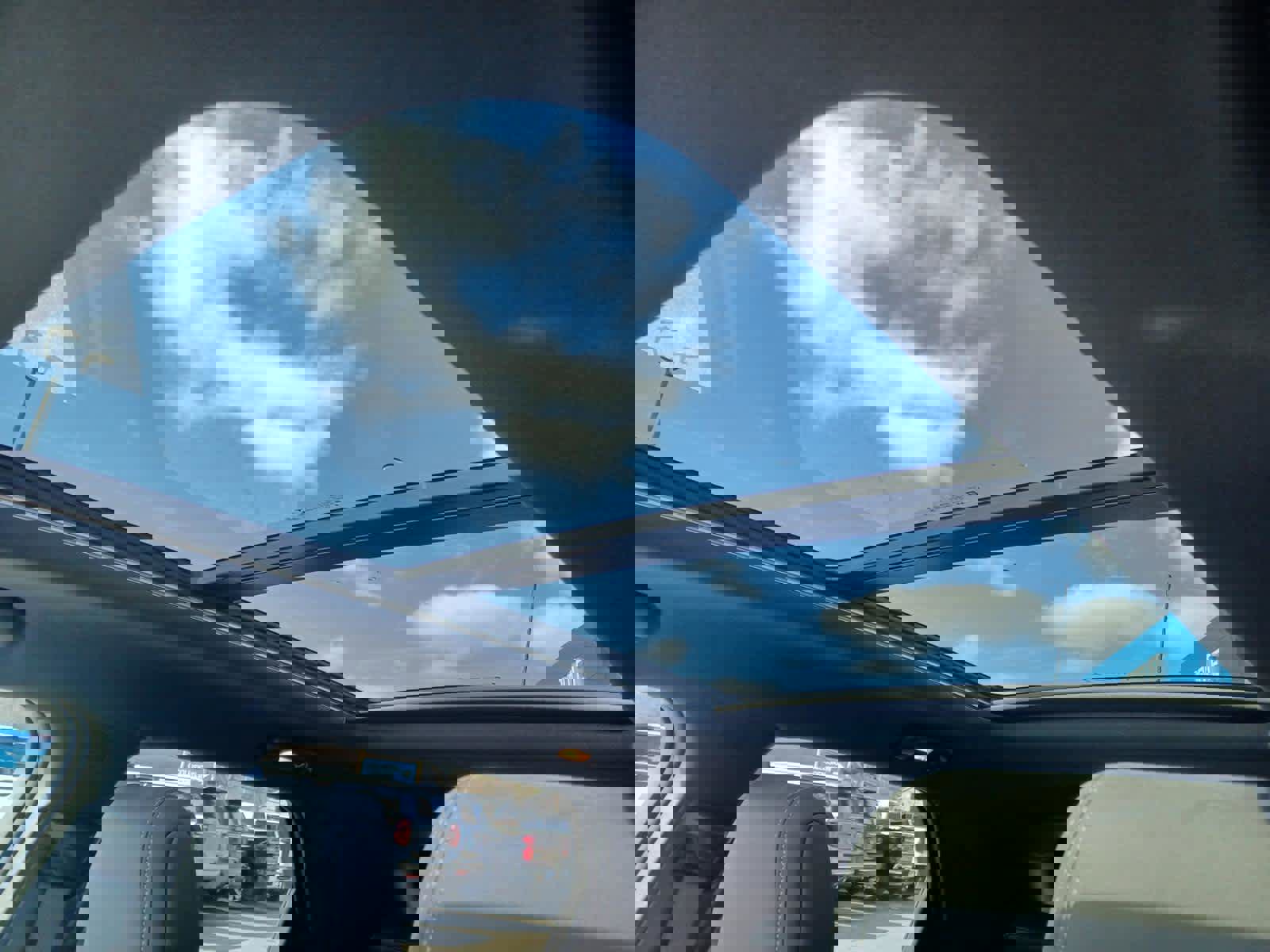 Used 2023 Chevrolet TrailBlazer ACTIV w/ Sun and Liftgate Package image 19