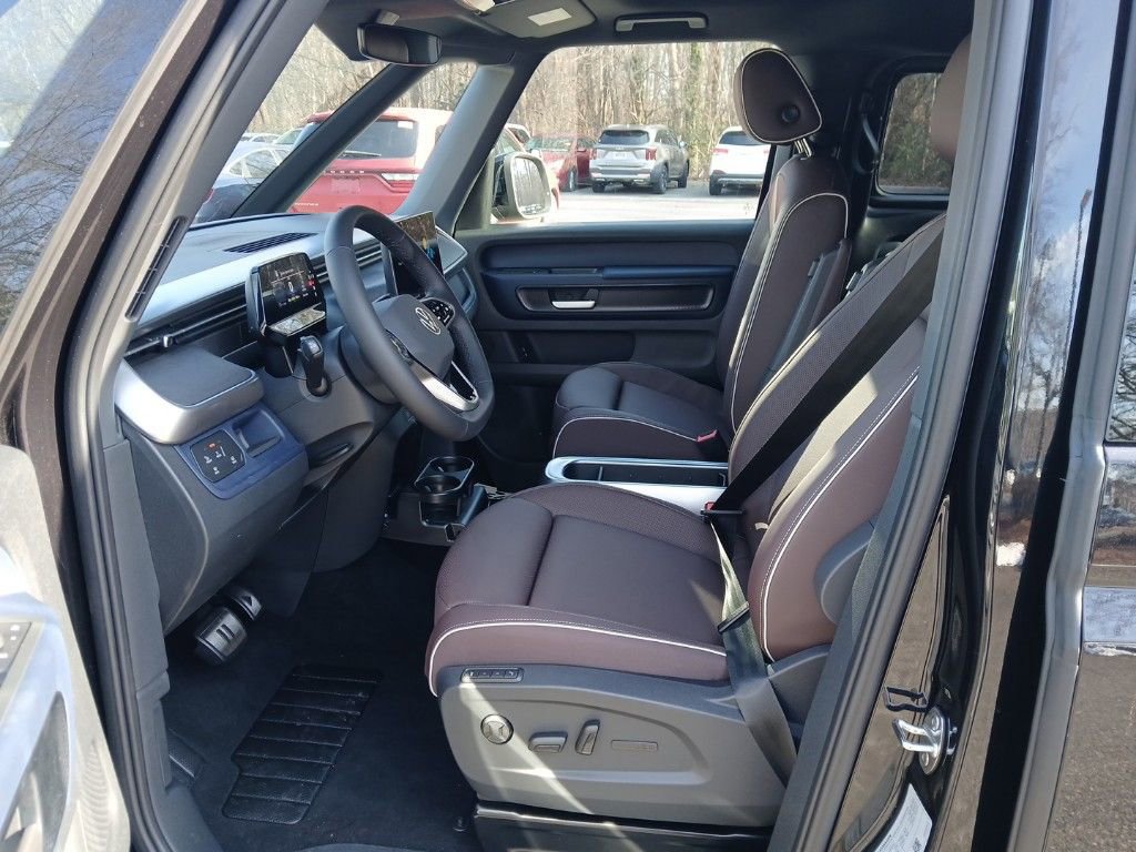 New 2025 Volkswagen ID. Buzz Pro S RWD image 9