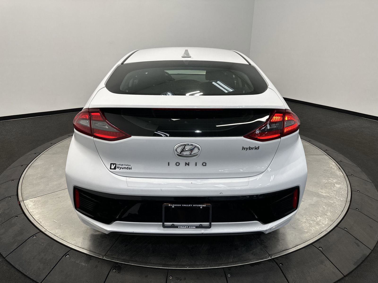 Used 2019 Hyundai Ioniq SEL image 6
