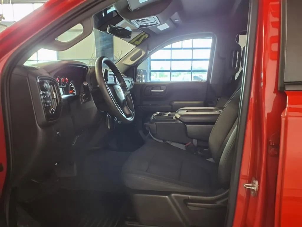 Used 2021 Chevrolet Silverado 1500 Custom AWD/4WD image 17