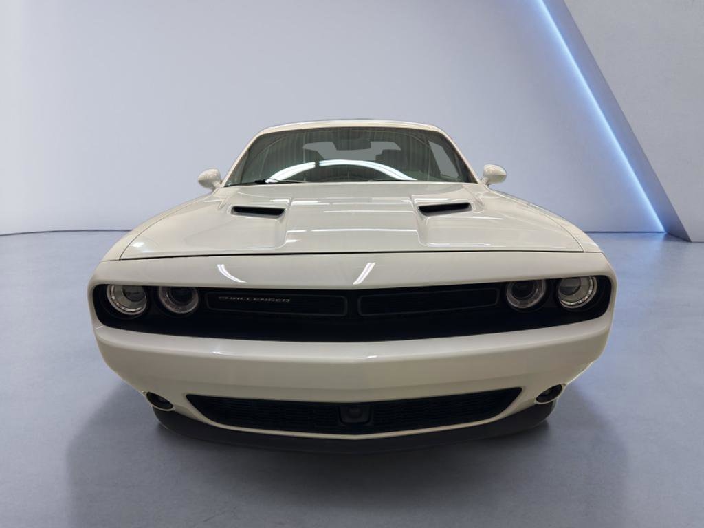 Used 2018 Dodge Challenger SXT Plus image 2
