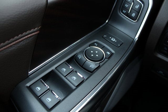 New 2025 Ford F350 King Ranch w/ FX4 Off-Road Package image 17