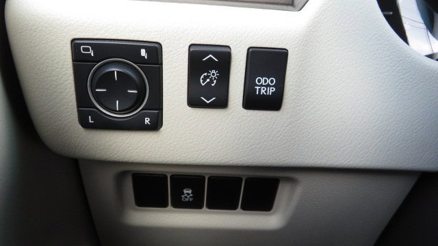 Used 2013 Lexus GX 460 image 25