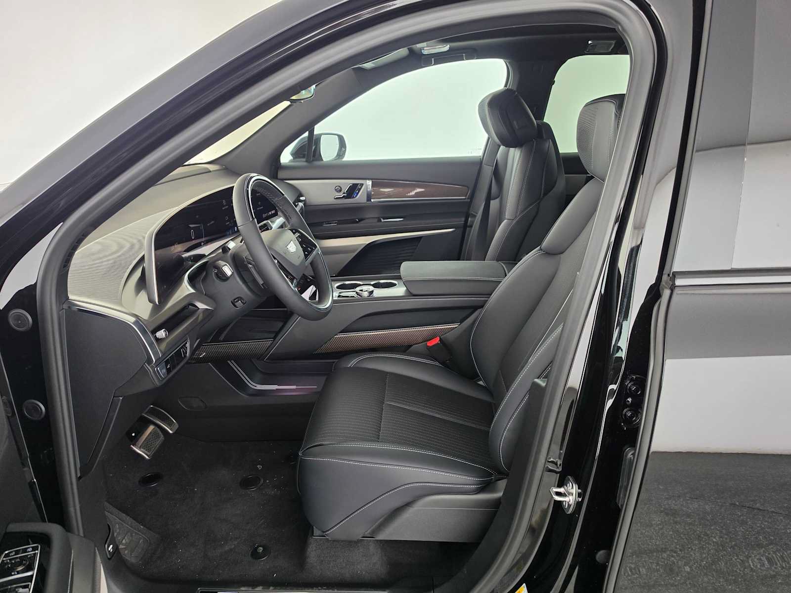 New 2027 Cadillac Vistiq Luxury AWD/4WD image 22