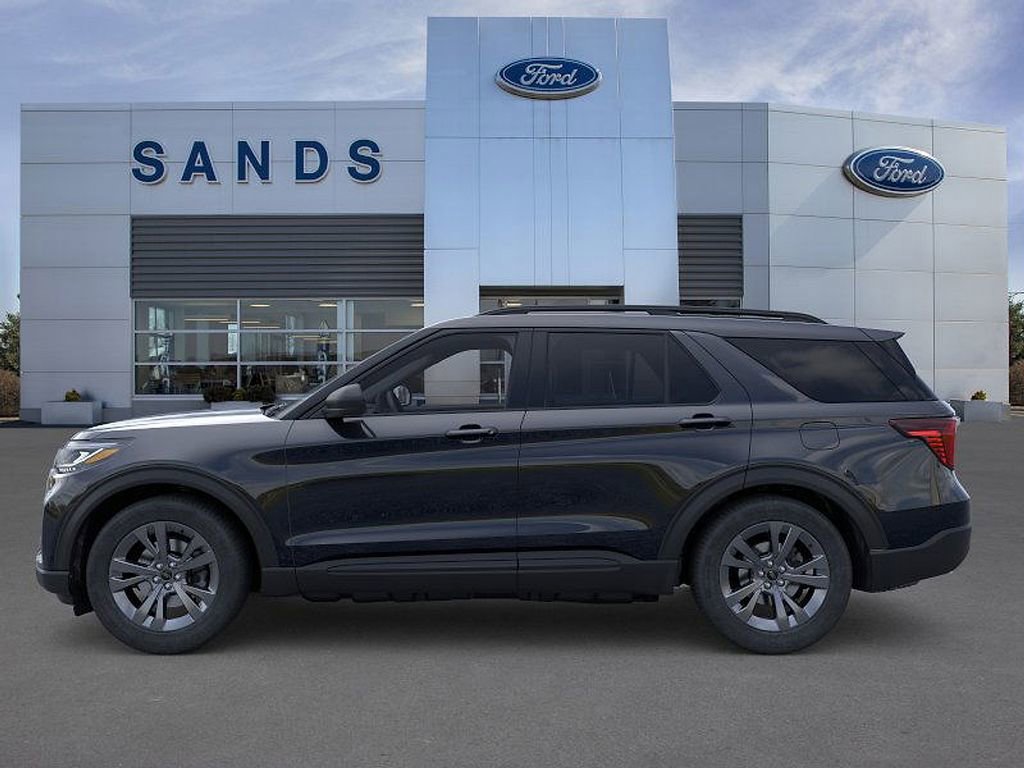 New 2026 Ford Explorer Active w/ Active Comfort Package image 3