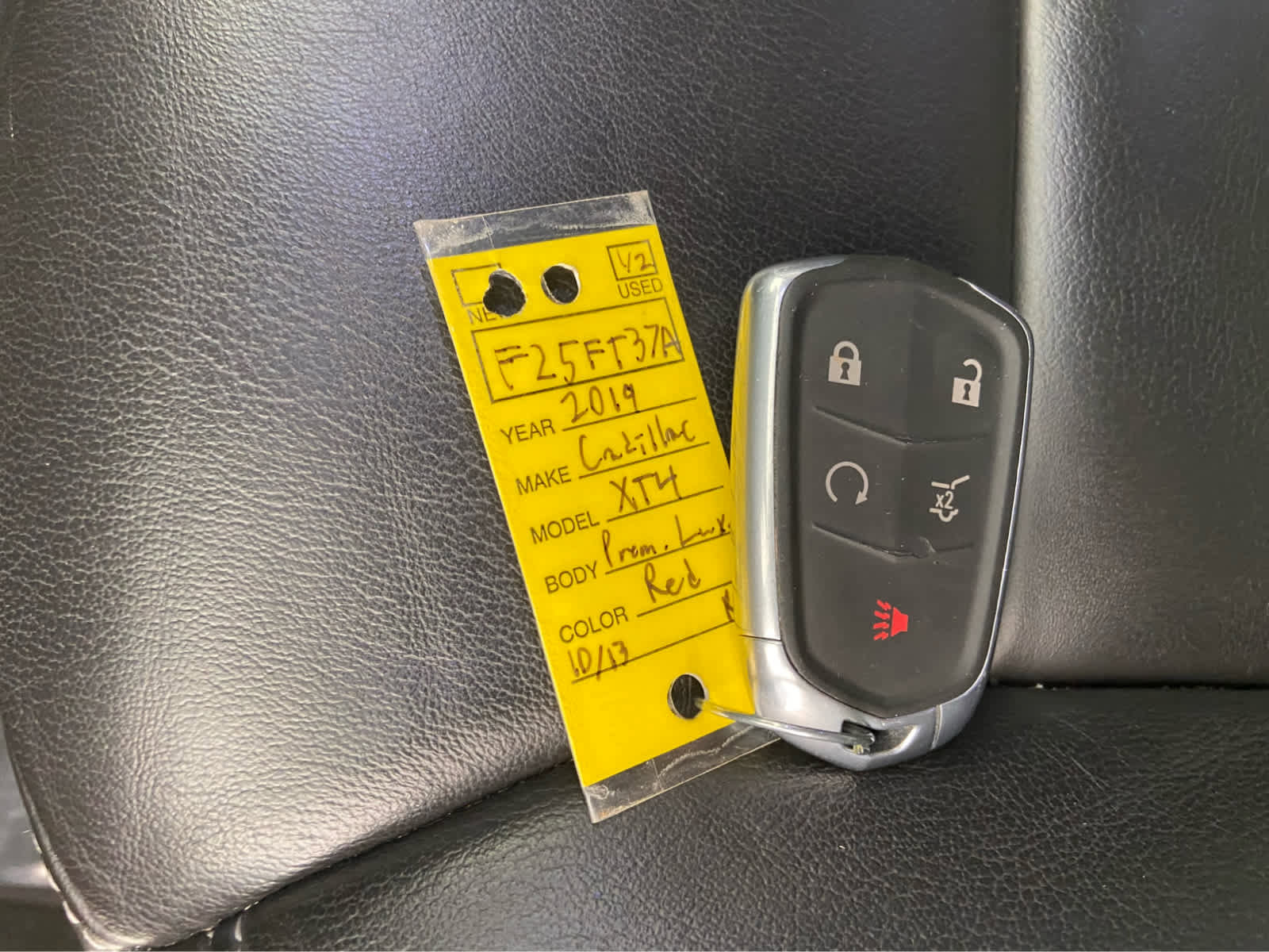 Used 2019 Cadillac XT4 Premium Luxury image 41