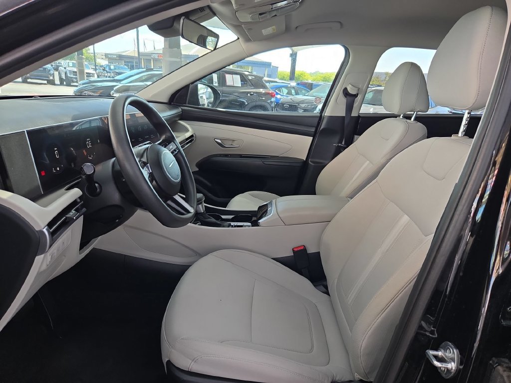 Used 2025 Hyundai Tucson SEL AWD/4WD image 11