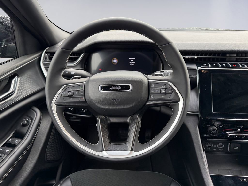 New 2025 Jeep Grand Cherokee L Altitude image 13